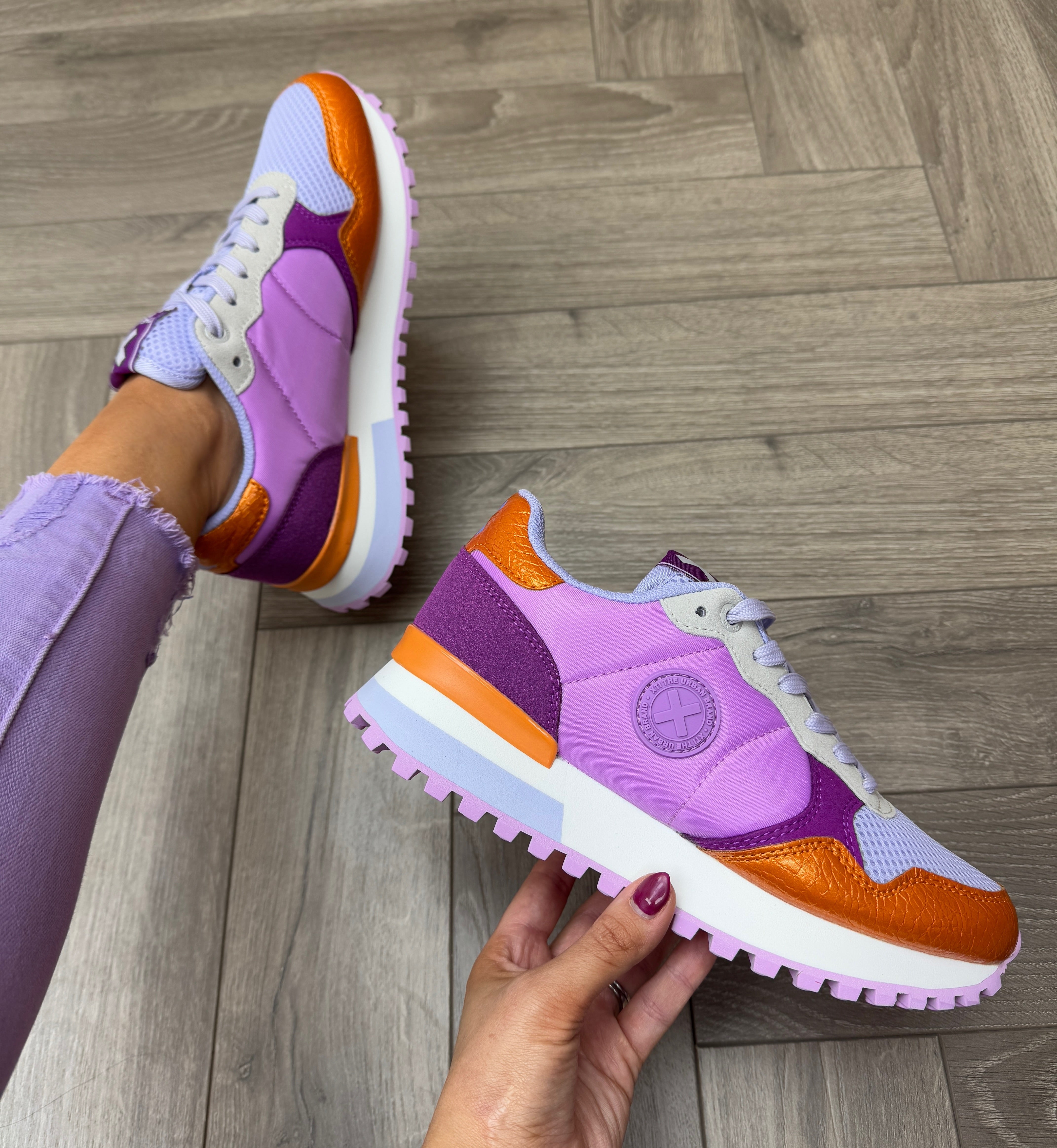 スニーカー [Jollie laide x Fluffy Citrus] Rococo Float runner : 2color XTI (SS25) Trainer with Mesh and Metallic Detail 144062