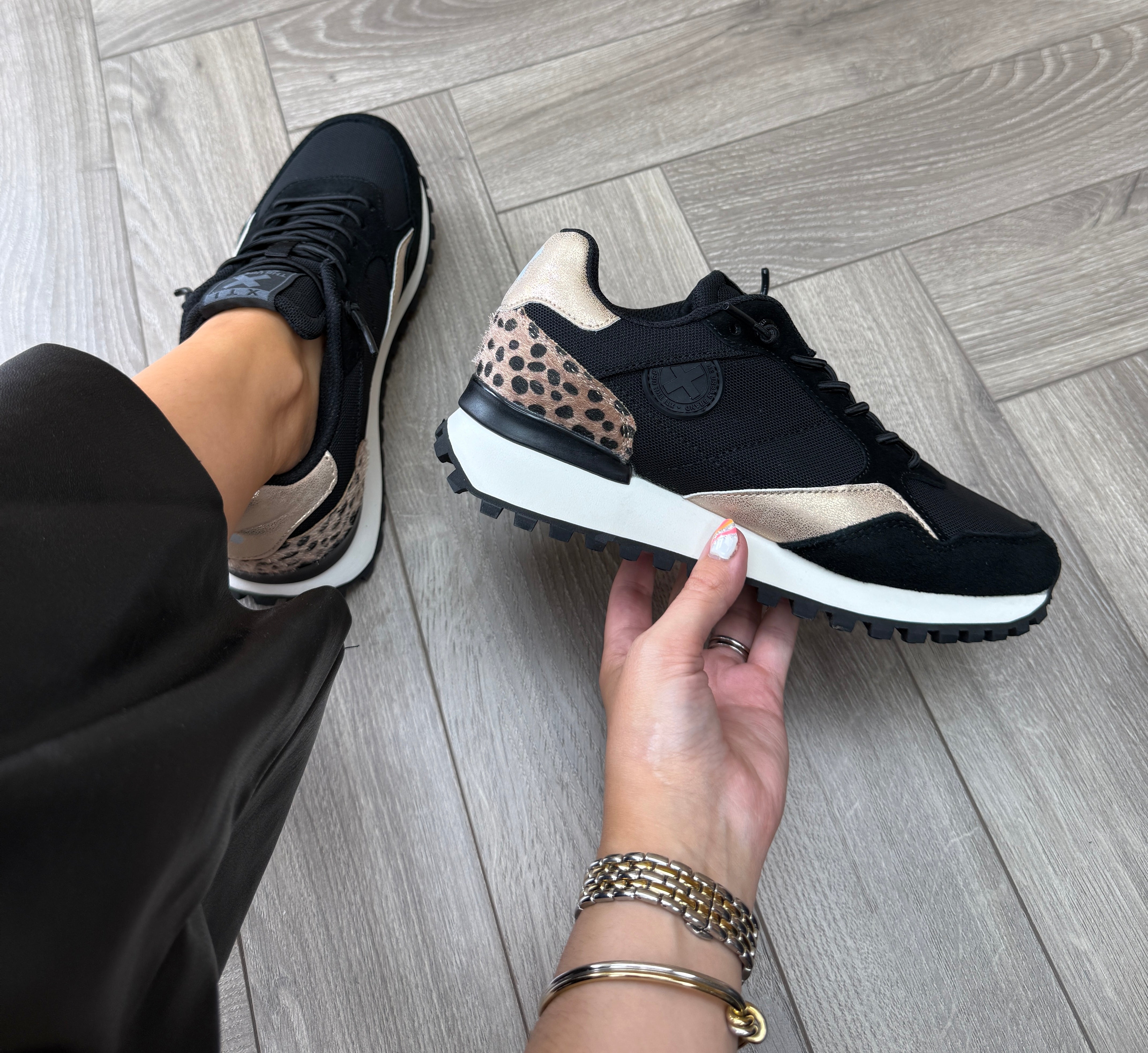 XTI 144161 Slip On Trainer With Leopard Print - Z.Tex.Negro