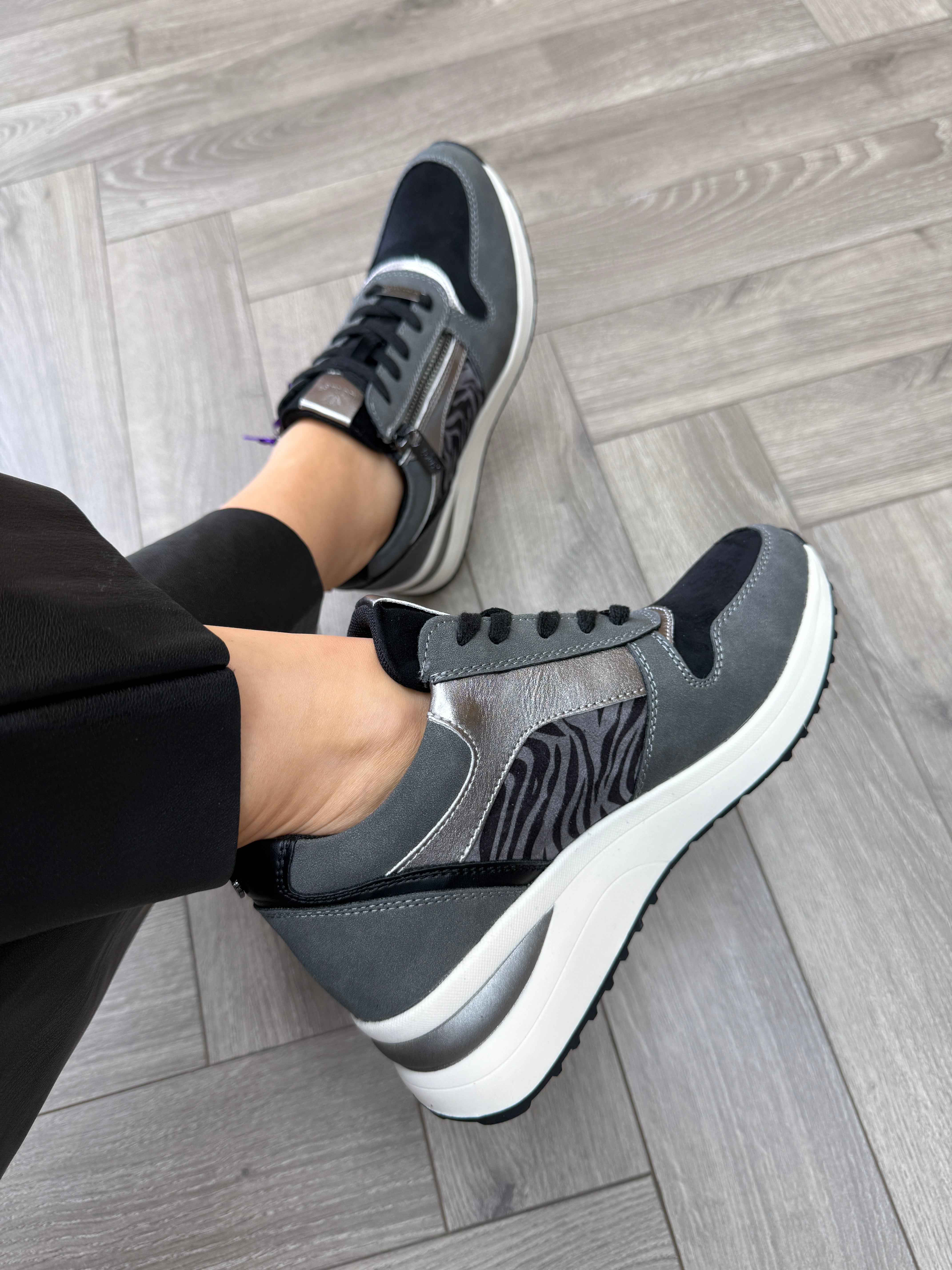 靴 OBLIQUE TOE FLAT SHOES Ortho+rest Men Wide Toe Box Shoes Walking Sneakers for Ingrown