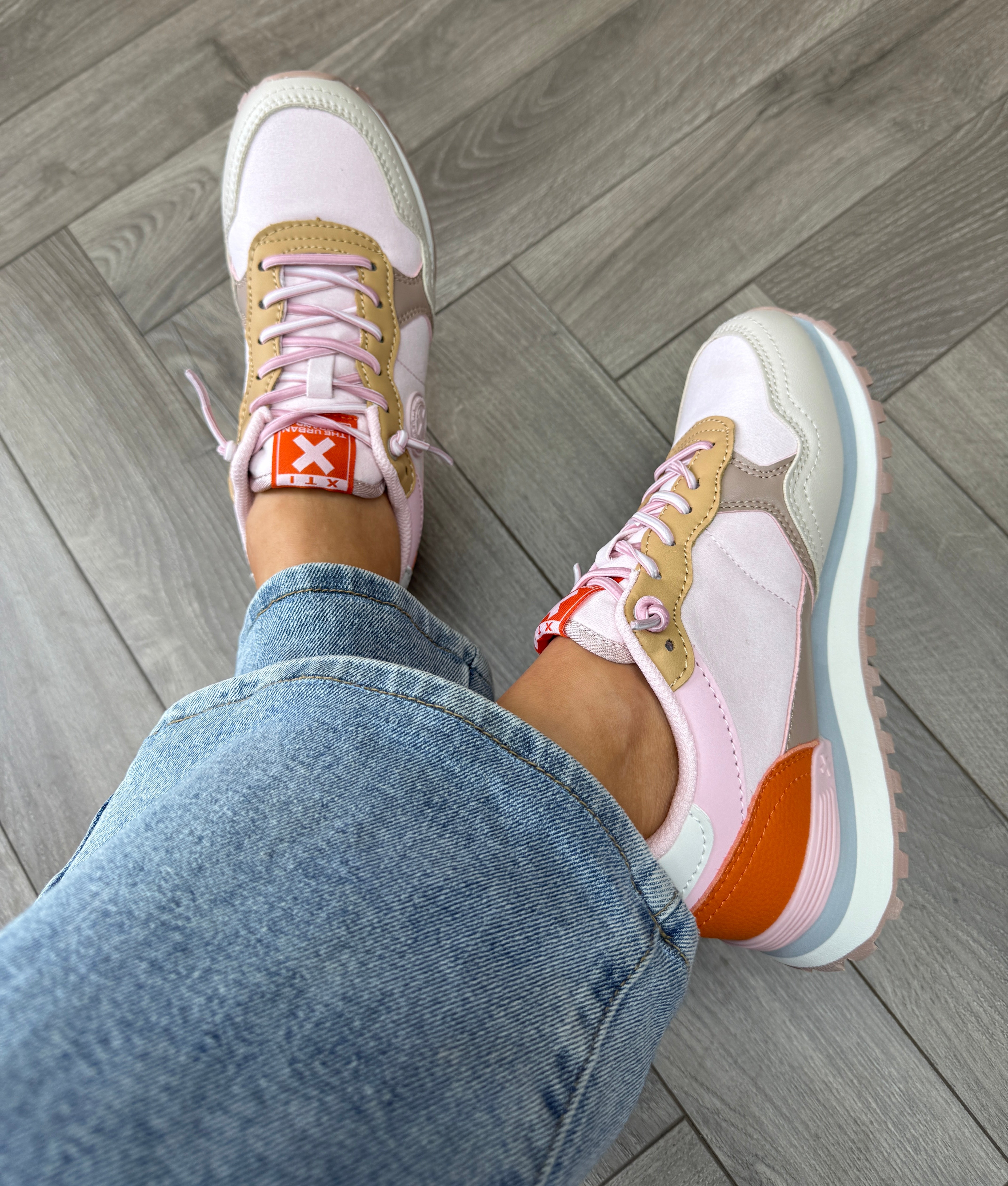 XTI (AW25) 144156 Trainer With Elastic Laces - Z.Tex.Rosa (XAW6