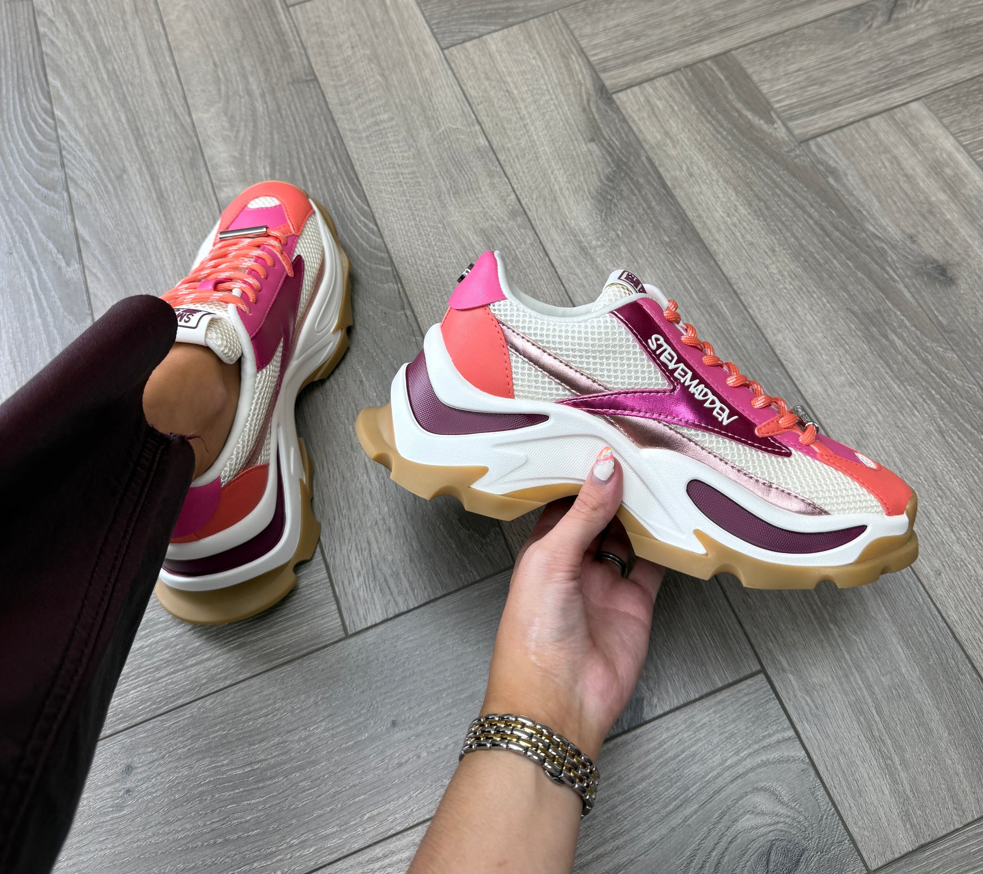 Steve Madden (AW25) 'Zoomz' Chunky Trainer with Coloured Inserts