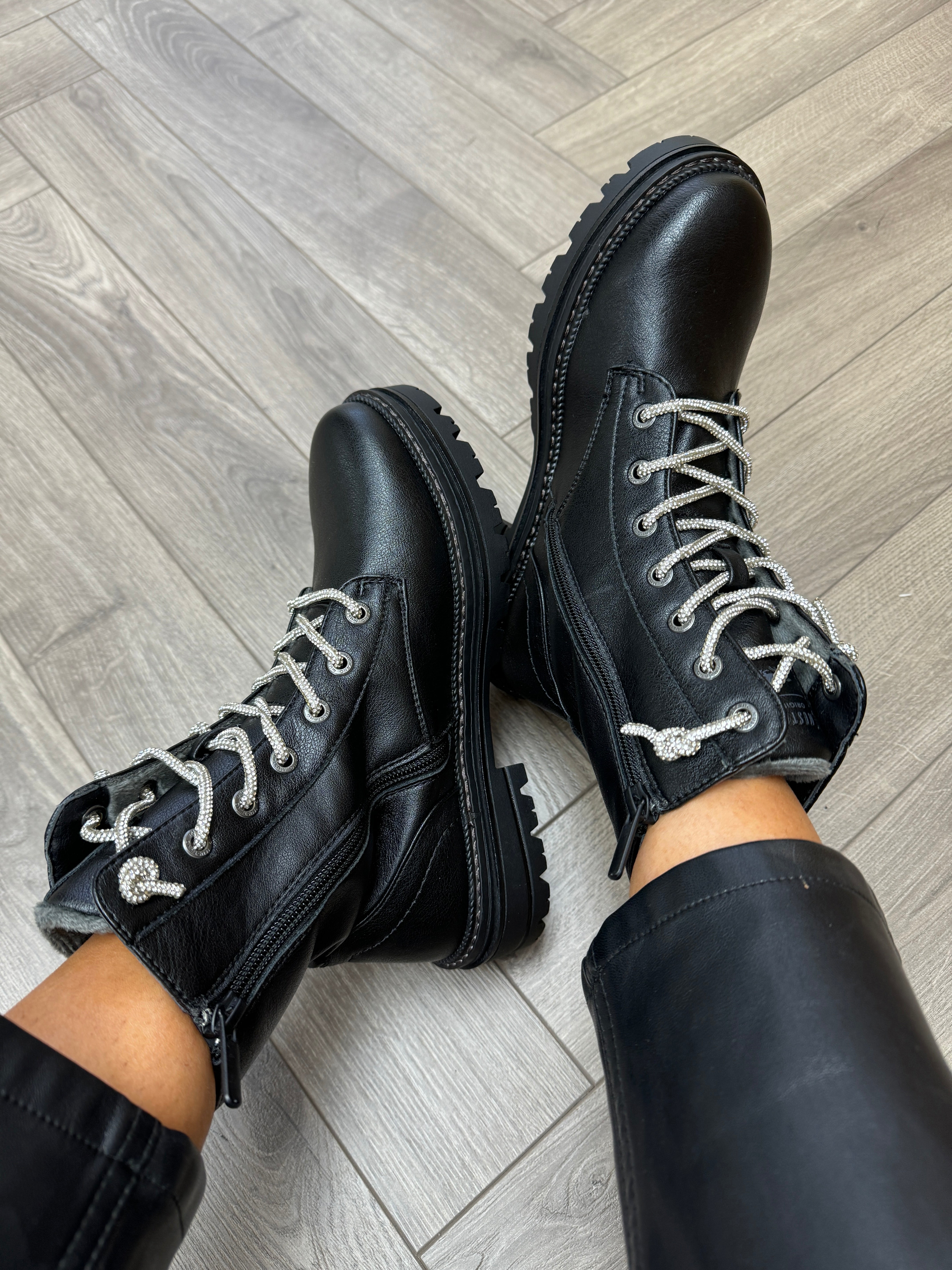 Mustang biker boots online