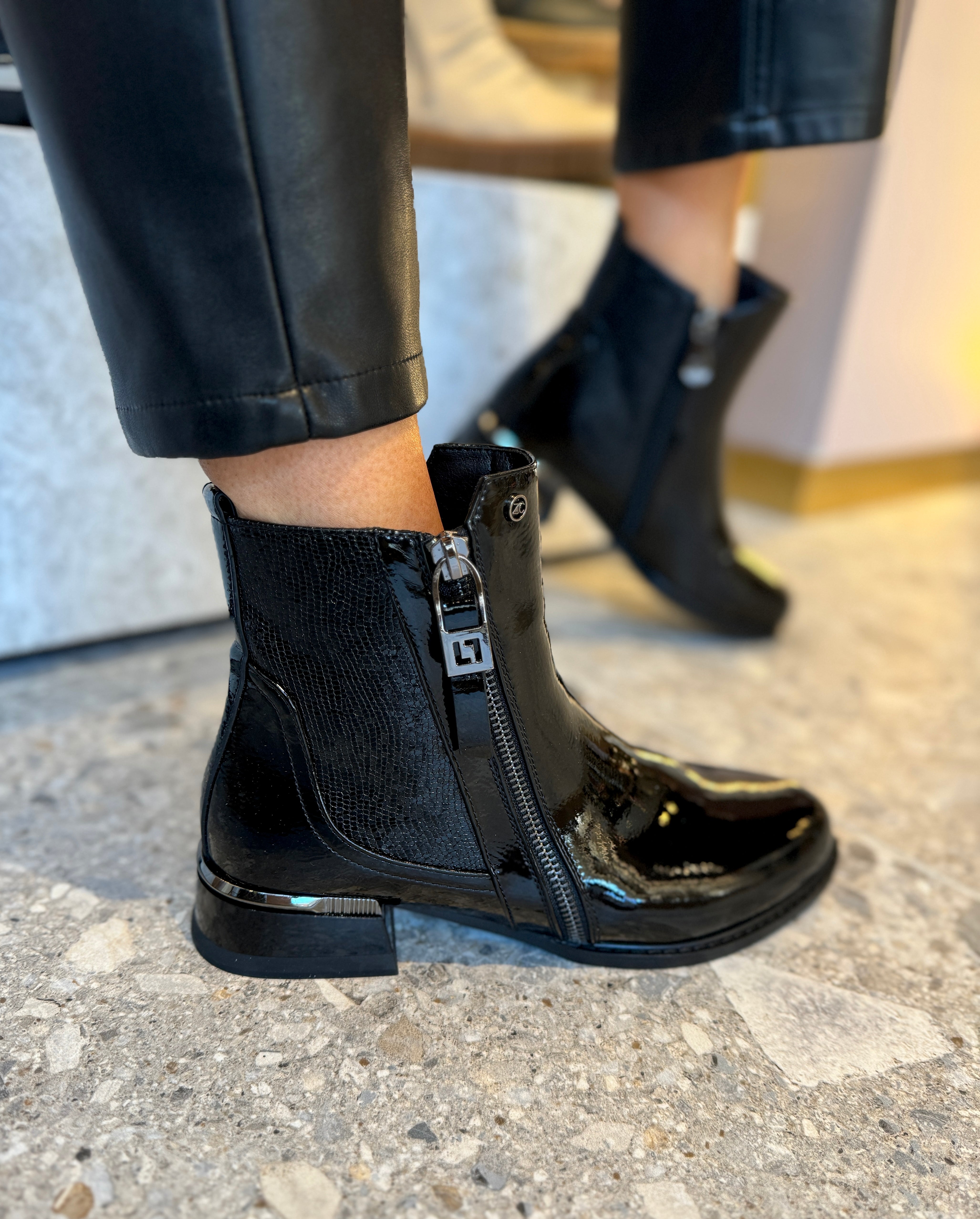 Flat patent ankle boots online