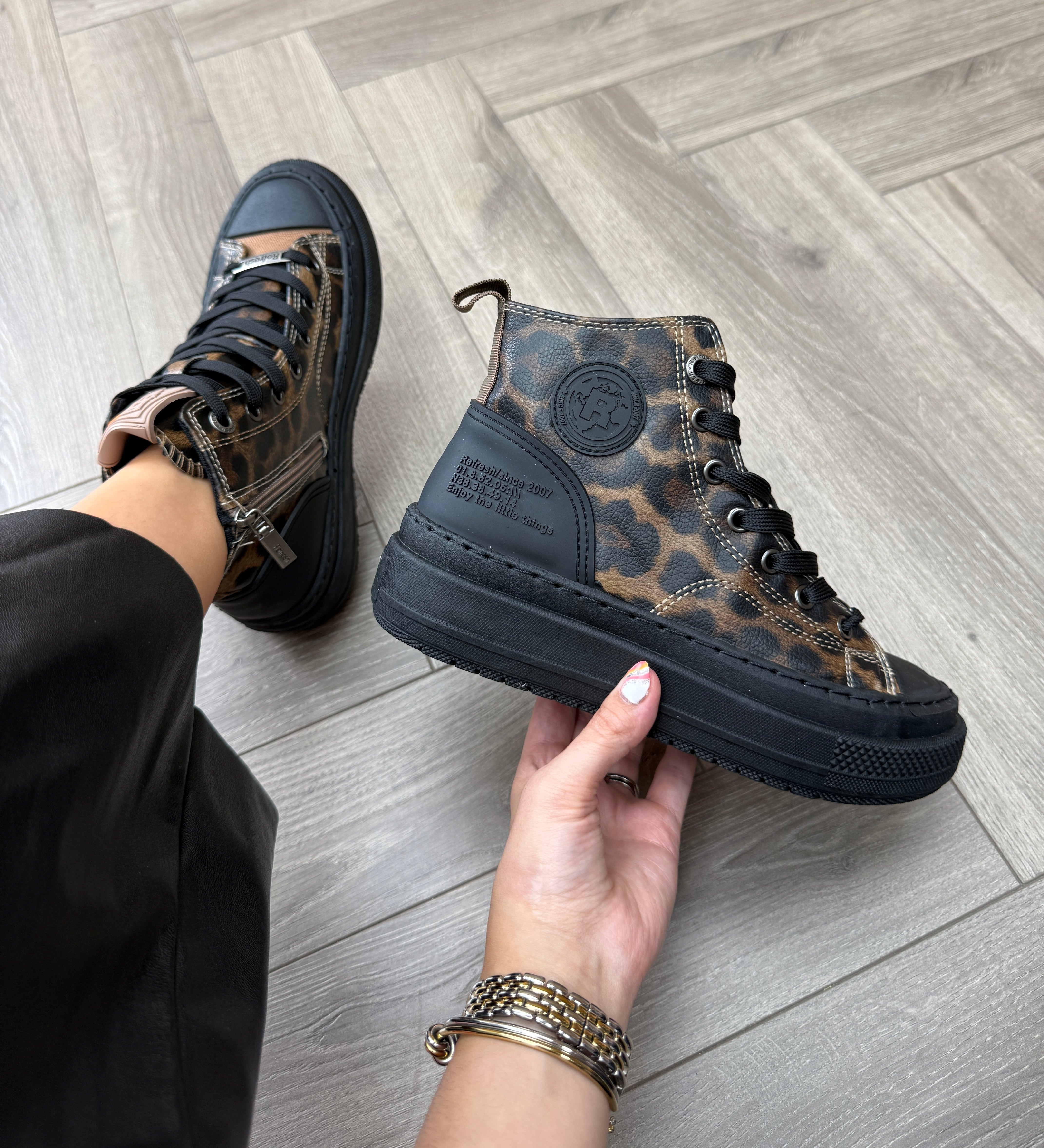 Refresh 173075 Chunky High-Top With Leopard Print - BN.C