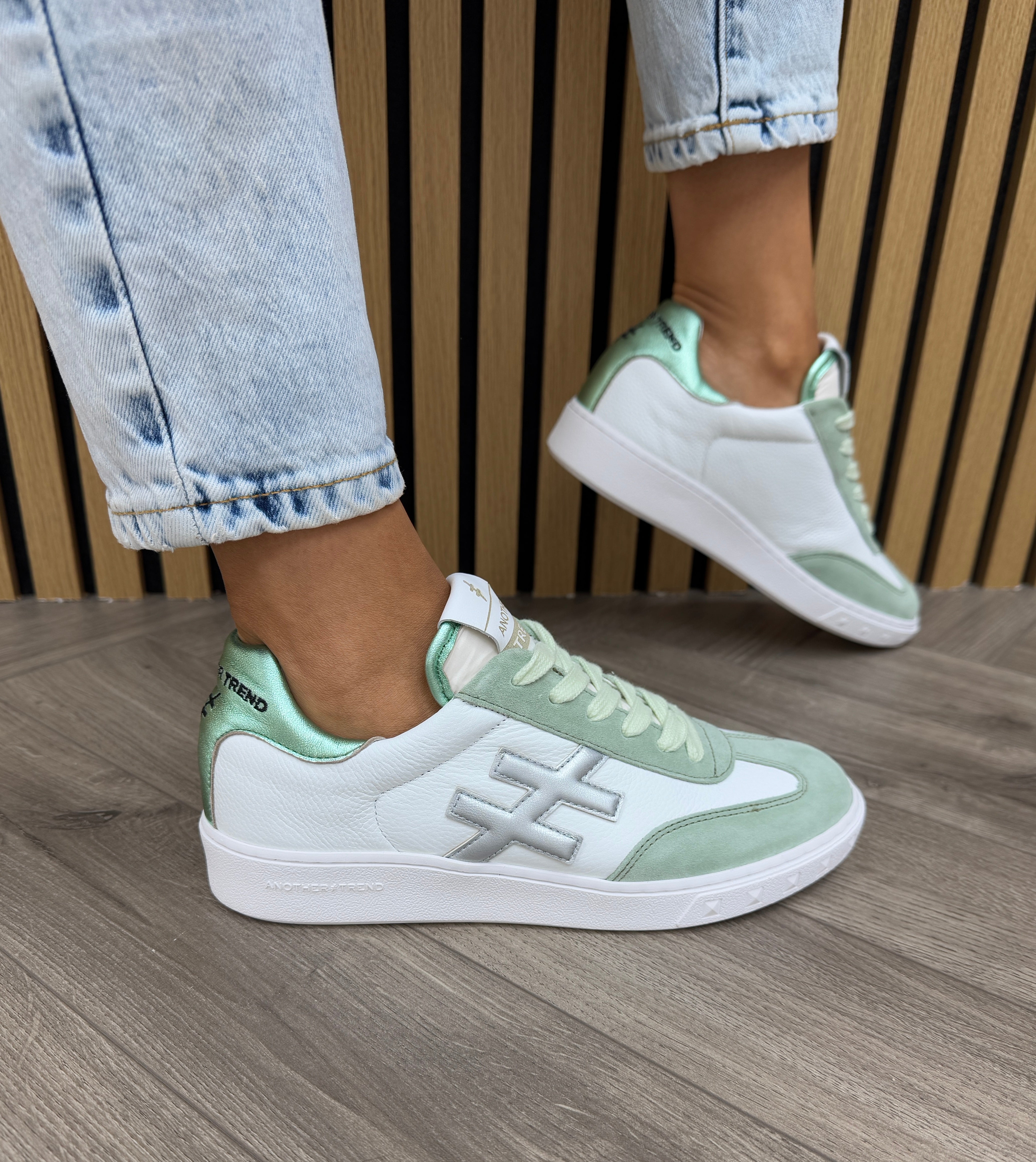 Another Trend (AW25) Trainer with Suede and Metallic Detail A038 7058 –  Fred Funk